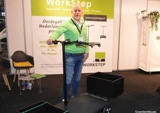 The electric scooter also came in handy for Johan Velting of Workstep himself this fair. He was a bit injured, but could still get coffee.